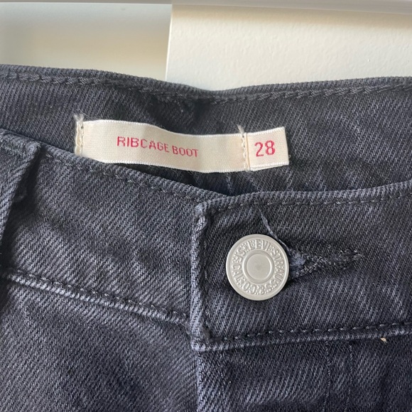 Levi's Women's Ribcage Bootcut Jeans in Black Size 28 - Picture 6 of 8